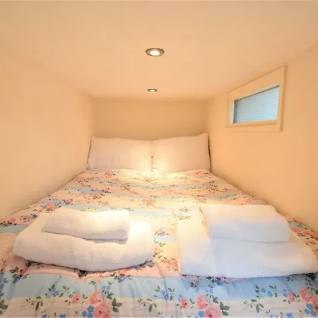 3 Bedroom Apartment, Gloucester Rd * Bristol
